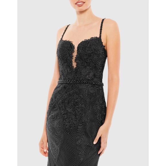 NWT Mac Duggal Embroidered Sleeveless Plunge Neck Trumpet Gown Sz 8 - Picture 2 of 3